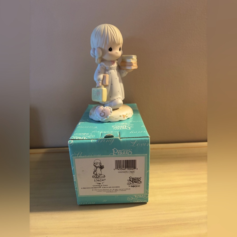 Precious Moments 5th birthday figurine with box excellent condition